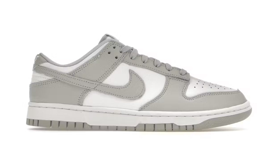 Nike Dunk Low “ Grey Fog “ M